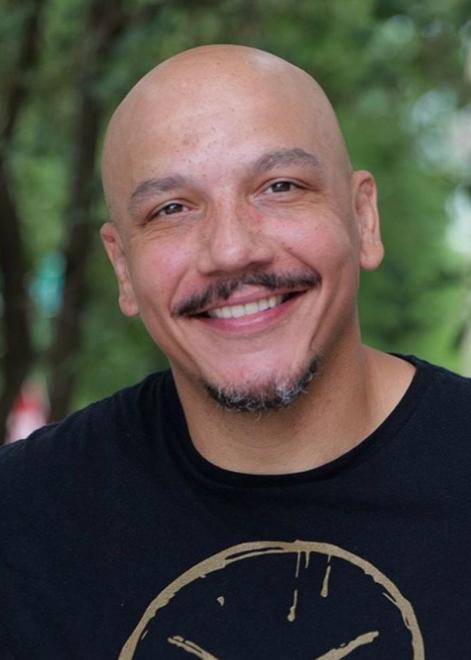 Luis J Gomez Luis J Gomez